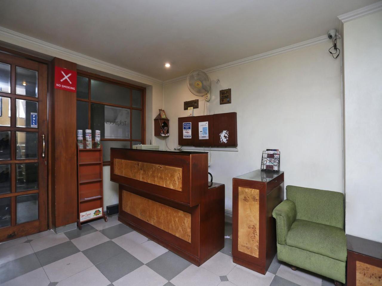 Oyo 3499 Tekarees Inn 勒克瑙 外观 照片