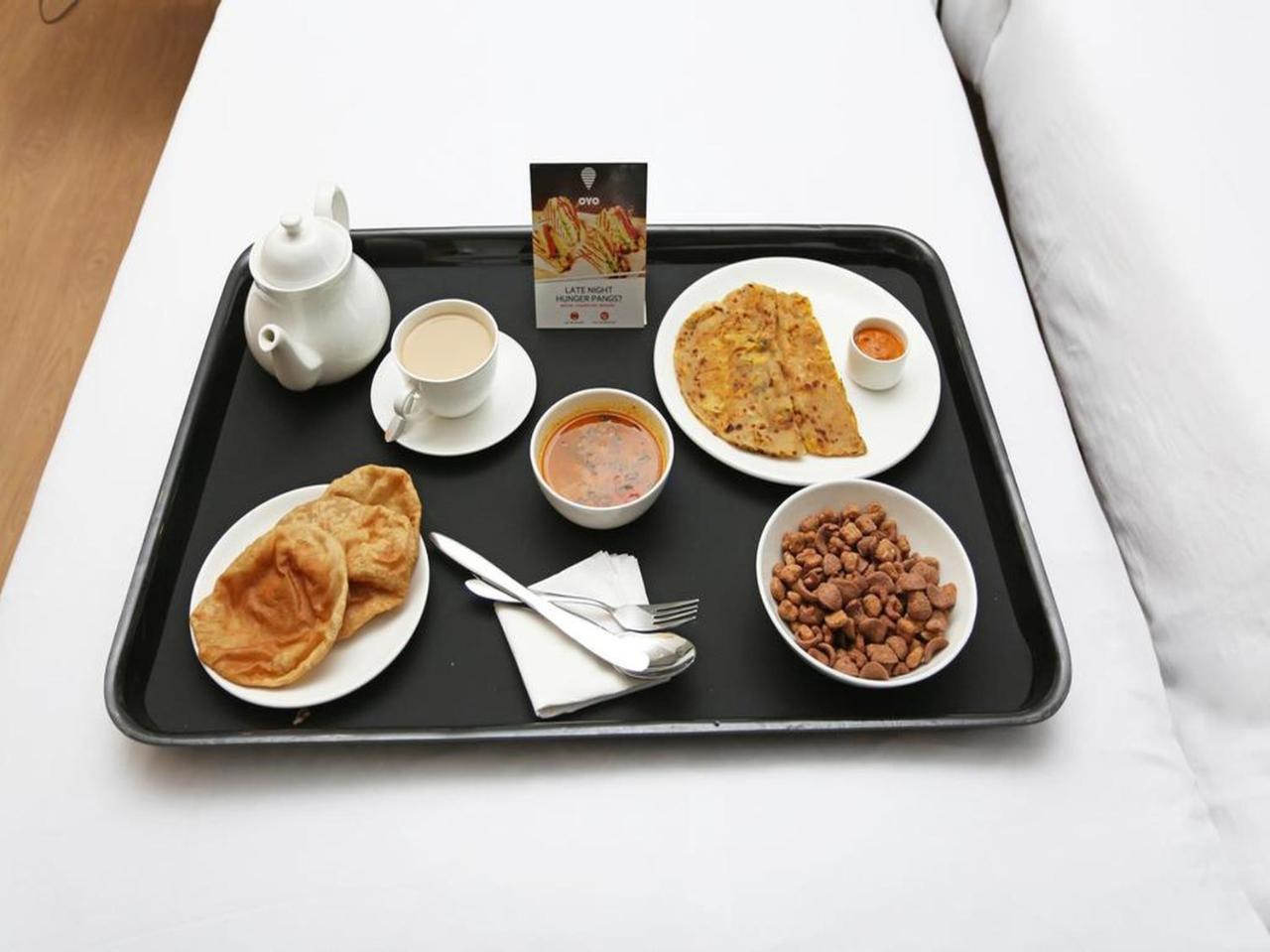 Oyo 3499 Tekarees Inn 勒克瑙 外观 照片